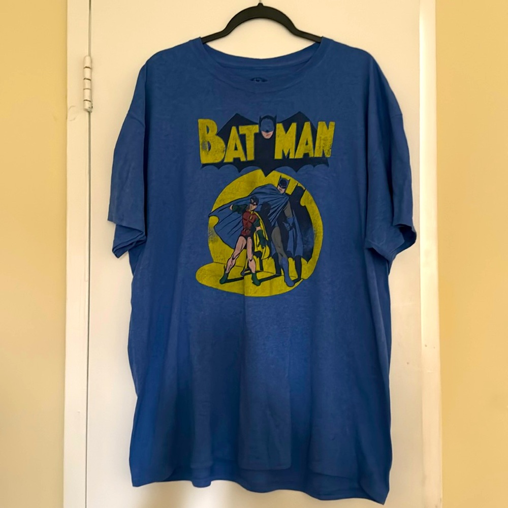 Batman Vintage T-Shirt Size XL Color Blue